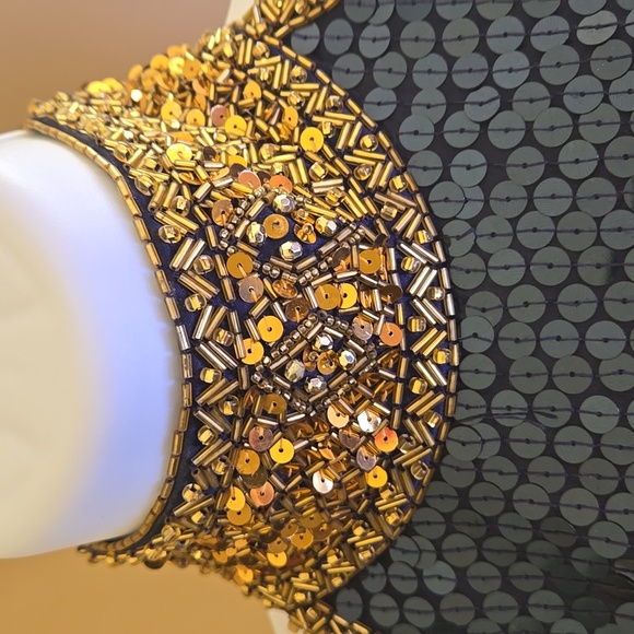 Niteline - Size 2 _ Glamours and Classy beaded and sequined...party ready EUC - Picture 4 of 16